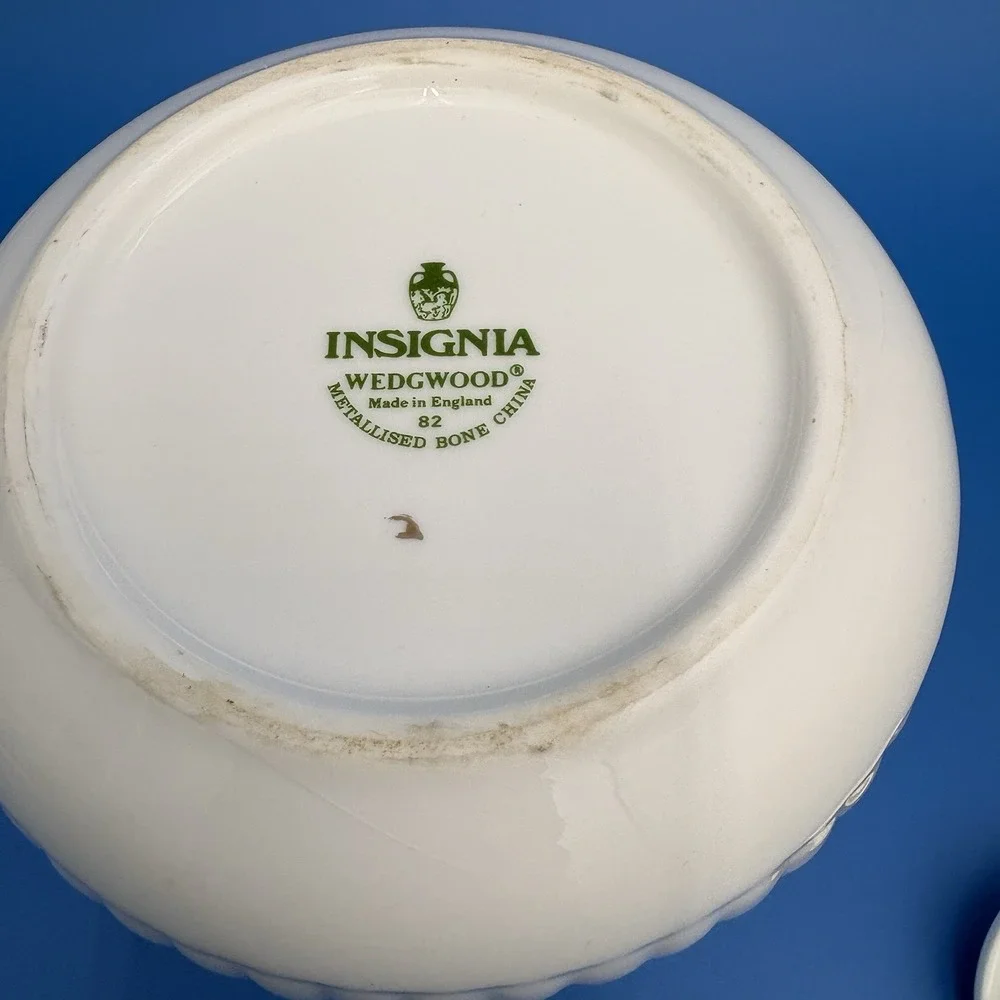 Vintage Wedgewood Insignia Bone China 6.5